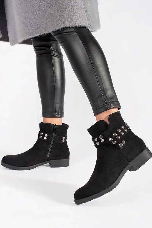 Zomšiniai žemi moteriški batai Zomšiniai žemi moteriški batai