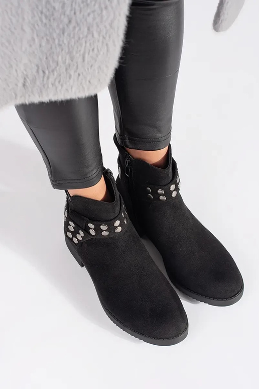 Zomšiniai žemi moteriški batai Zomšiniai žemi moteriški batai