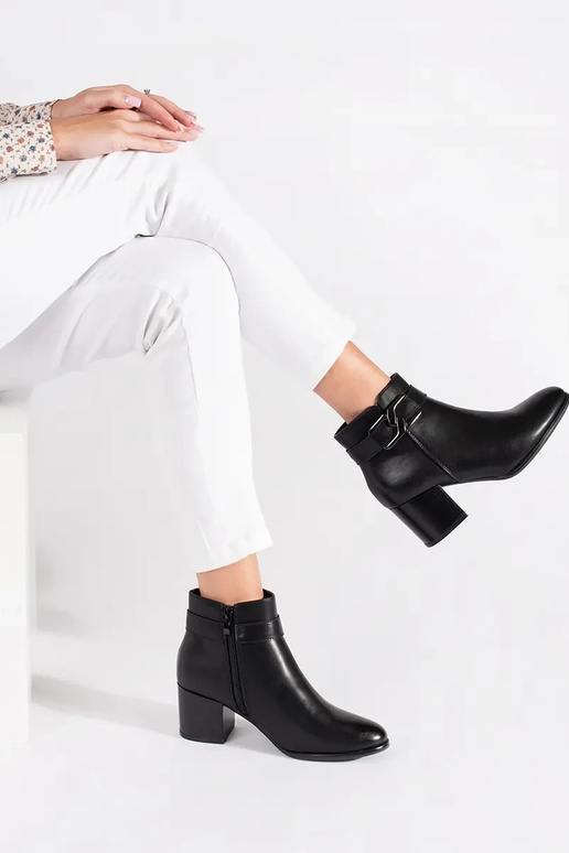 Juodos spalvos batai Sergio Leone ant...