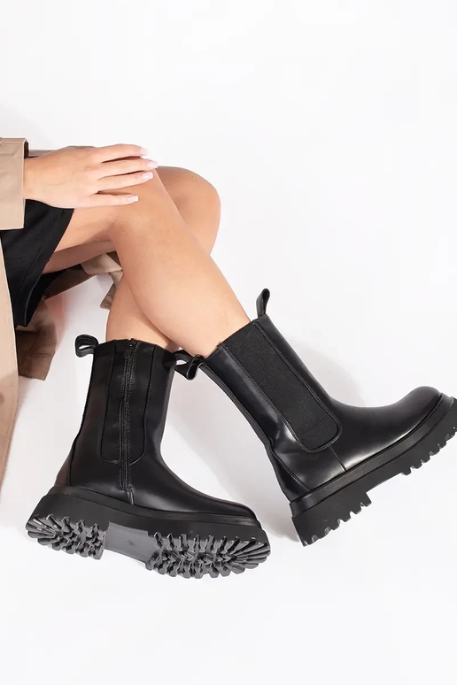 Juodos spalvos aukšti batai Chelsea...