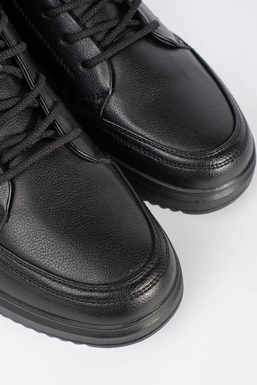 Juodos spalvos vyrų šilti batai