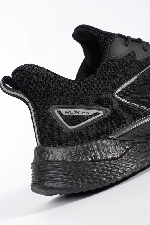 Juodos spalvos vyrų sportiniai batai