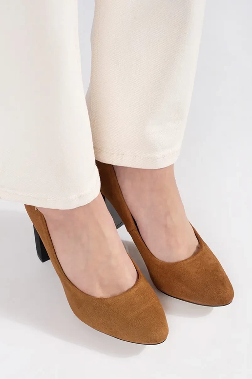 Rudos spalvos aukštakulniai Rudos spalvos aukštakulniai