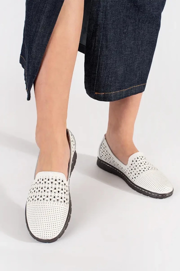 Ažūriniai balti pusbačiai 2