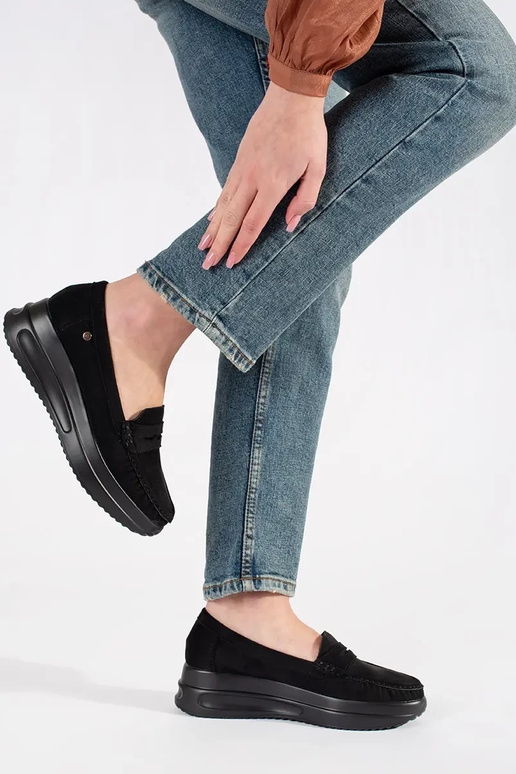 Juodos spalvos mokasinai iš zomšos...