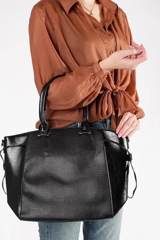 Juoda didelė rankinė su papildomu...