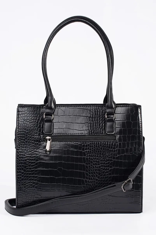 Juoda vidutinio dydžio rankinė ant...