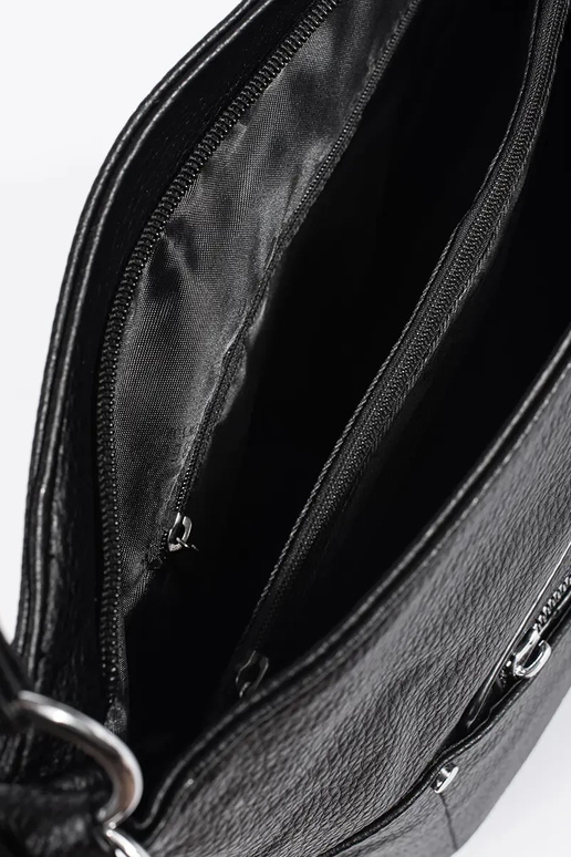 Juoda rankinė-kuprinė