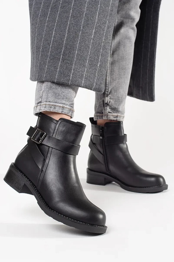 Juodos spalvos batai ant... 2