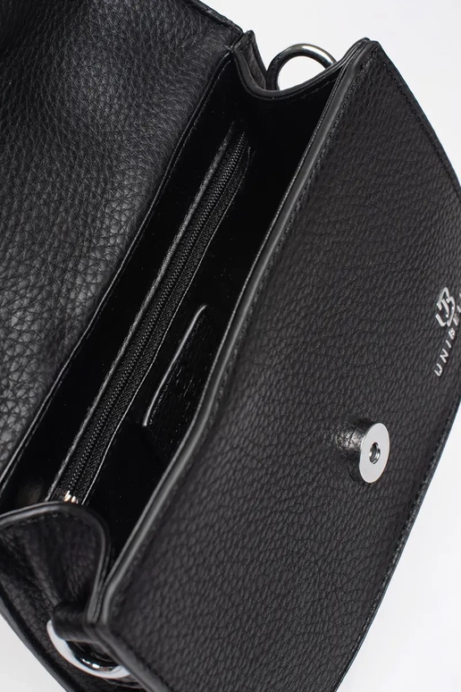 Juoda maža rankinė su rankena