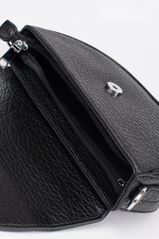 Juoda paštininkė rankinė