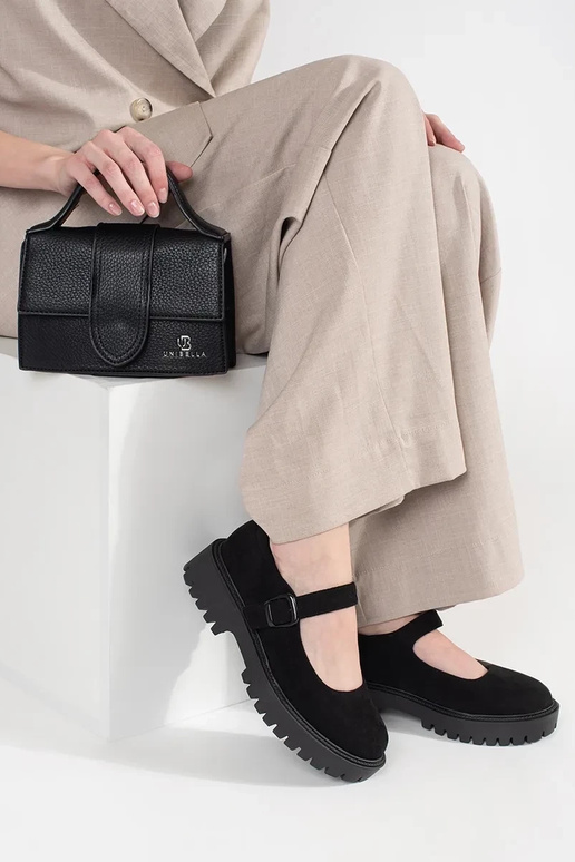 Juodos pusbačiai su platforma Juodos pusbačiai su platforma