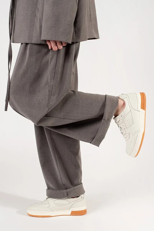 baltos spalvos Sneakers modelio batai...