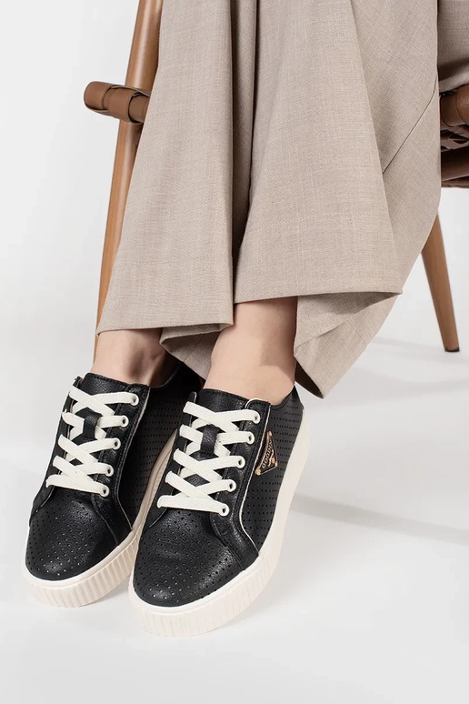 Juodos odinės sportinės bateliai su...