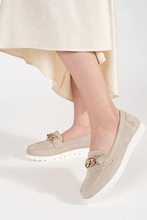 Smėlio spalvos odiniai mokasinai su... Smėlio spalvos odiniai mokasinai su...