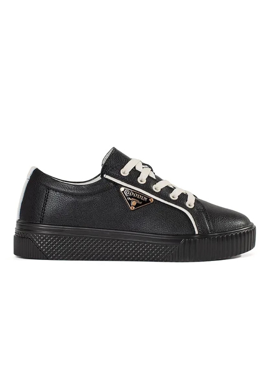 Juodos spalvos odiniai sneakers tipo... Juodos spalvos odiniai sneakers tipo...