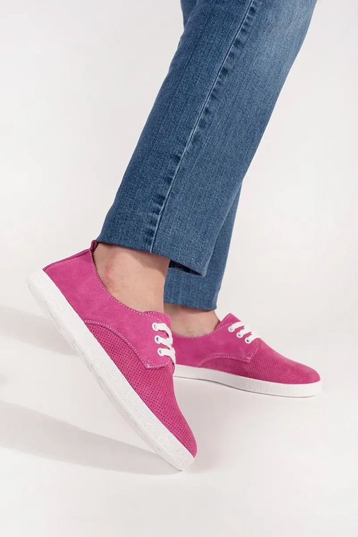 Smėlio spalvos odiniai sneakersai su... Smėlio spalvos odiniai sneakersai su...