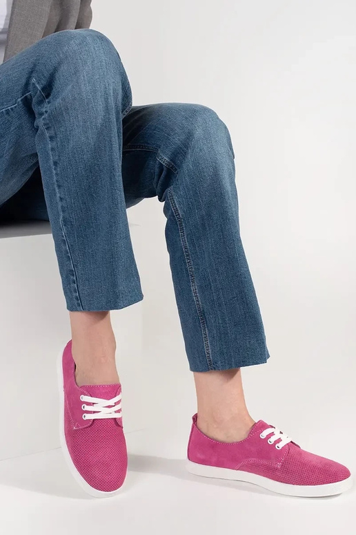 Smėlio spalvos odiniai sneakersai su... Smėlio spalvos odiniai sneakersai su...