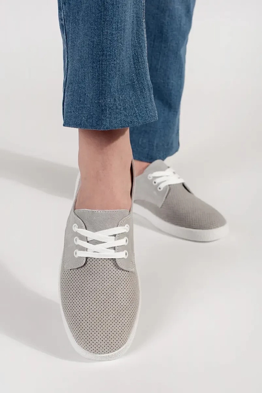 Baltos spalvos odiniai sneakersai su...