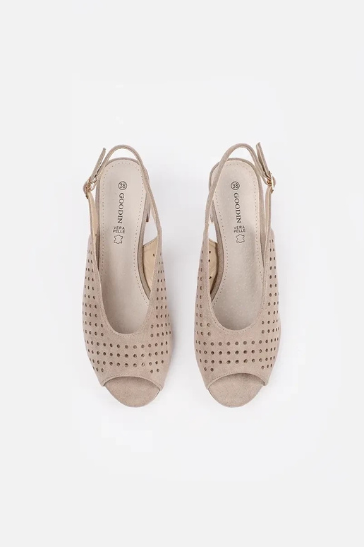 Basutės ant kulno sidabro spalvos Basutės ant kulno sidabro spalvos