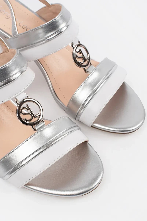 Moteriškos basutės ant aukštakulnio... Moteriškos basutės ant aukštakulnio...