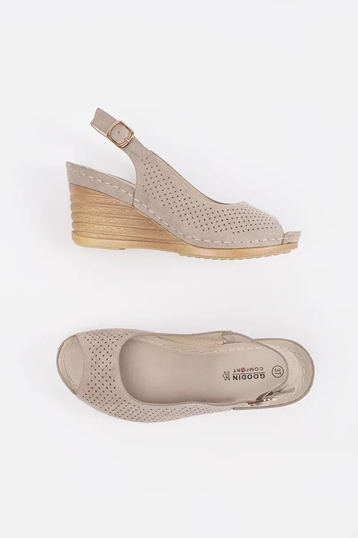 Ažūrinės basutės smėlio spalvos ant...