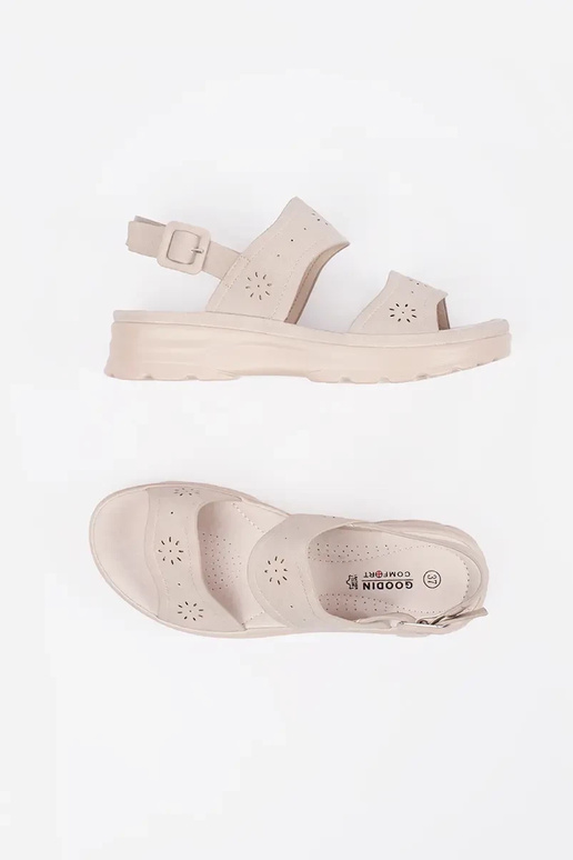 Dramblio kaulo spalvos sandalai... Dramblio kaulo spalvos sandalai...