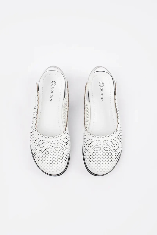 Moteriški smėlio spalvos sandalai ant... Moteriški smėlio spalvos sandalai ant...