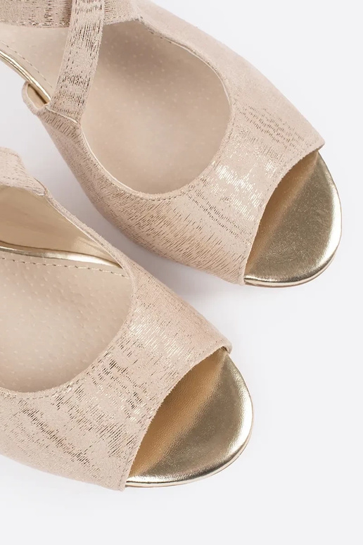 Žemi sportiniai batai moterims iš...