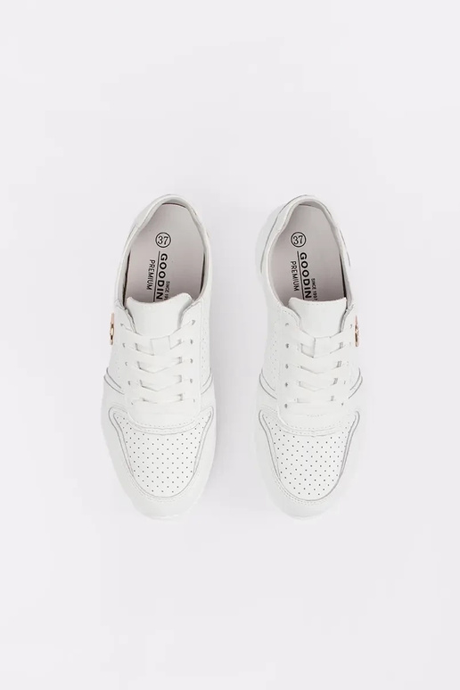 baltos spalvos sportiniai batai...