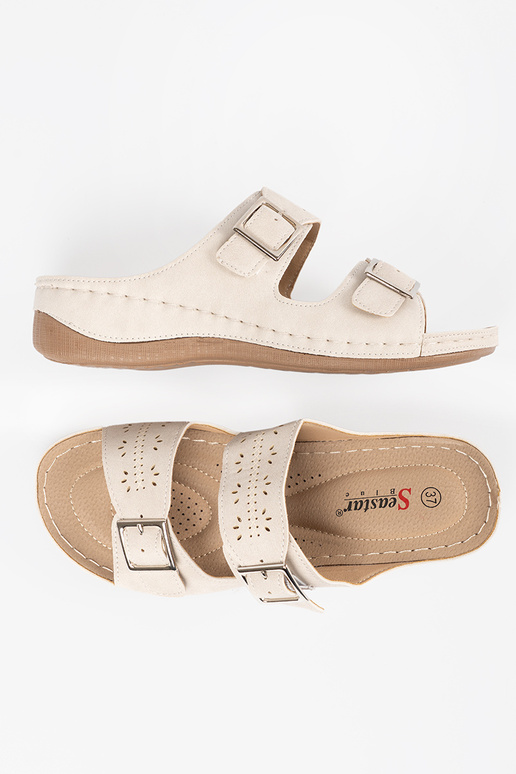 Basutės ant žemos platformos su...