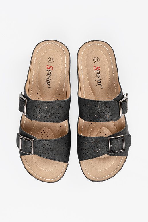 Basutės ant žemos platformos su...