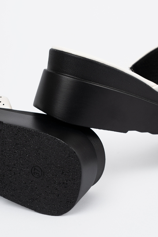 Ažūrinės šlepetės su platforma baltos...