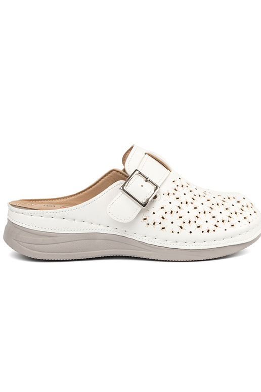 Šlepetės su uždarais pirštais ir...