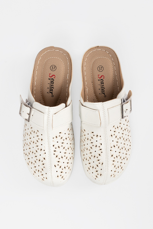 Šlepetės su uždarais pirštais ir...