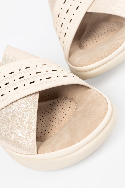 Šlepetės su platforma dramblio kaulo...