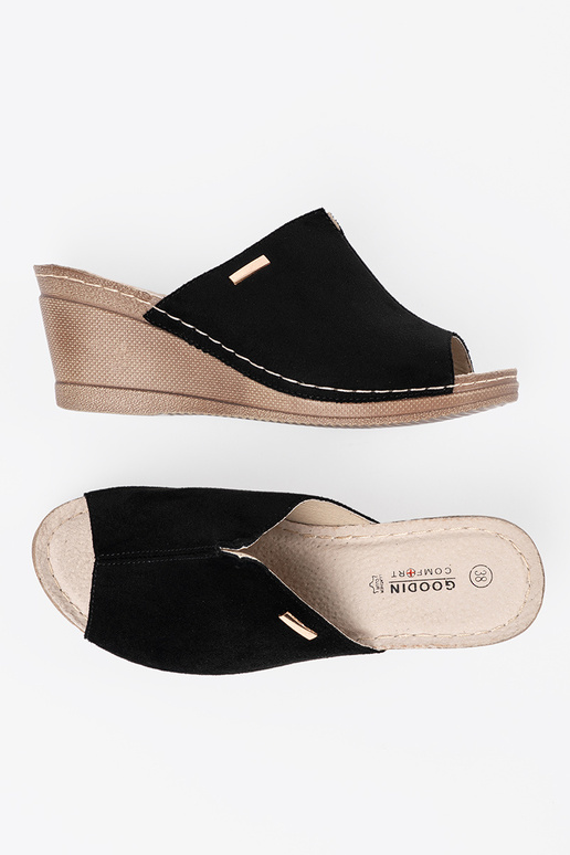 Moteriškos šlepetės su platforma...