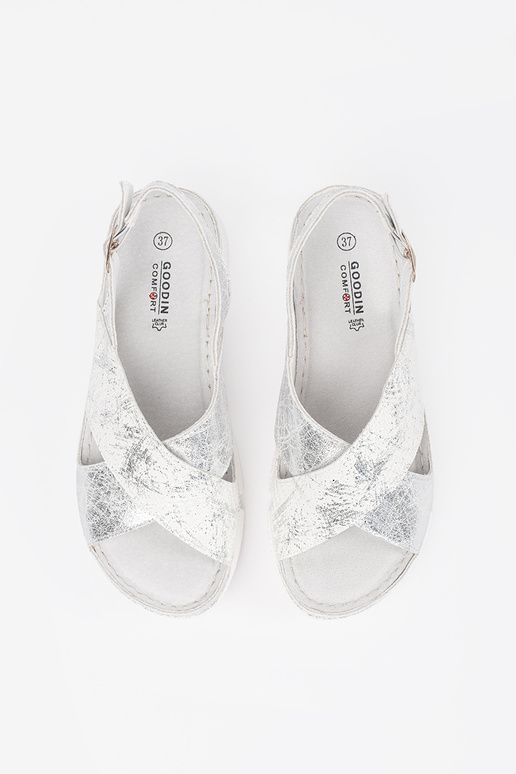 Baltos basutės butas