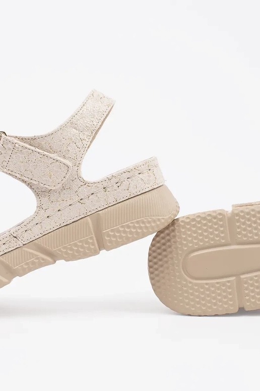 dramblio kaulo spalvos sandalai moterims dramblio kaulo spalvos sandalai moterims