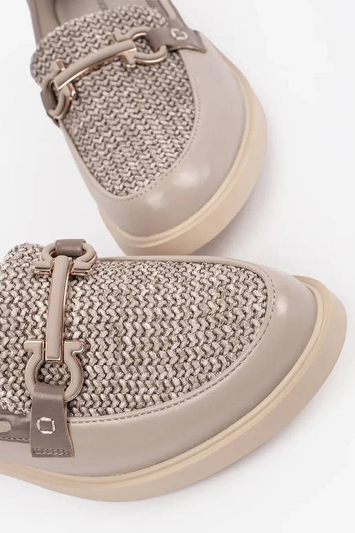 smėlio spalvos mokasinai su odine įklote smėlio spalvos mokasinai su odine įklote