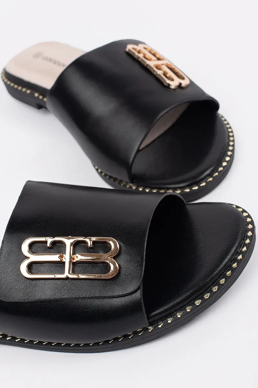 juodos spalvos šlepetės moterims ant... juodos spalvos šlepetės moterims ant...