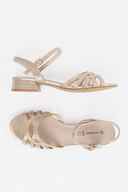 Basutės auksinės spalvos