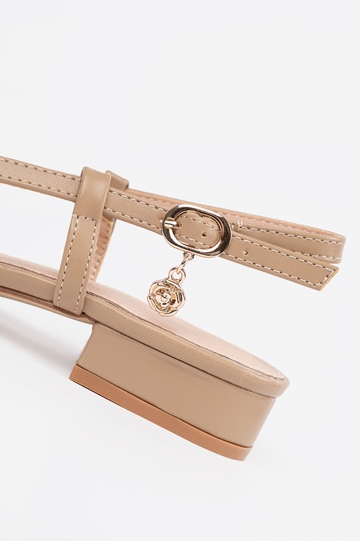 Basutės tamsiai pilkai rudos spalvos