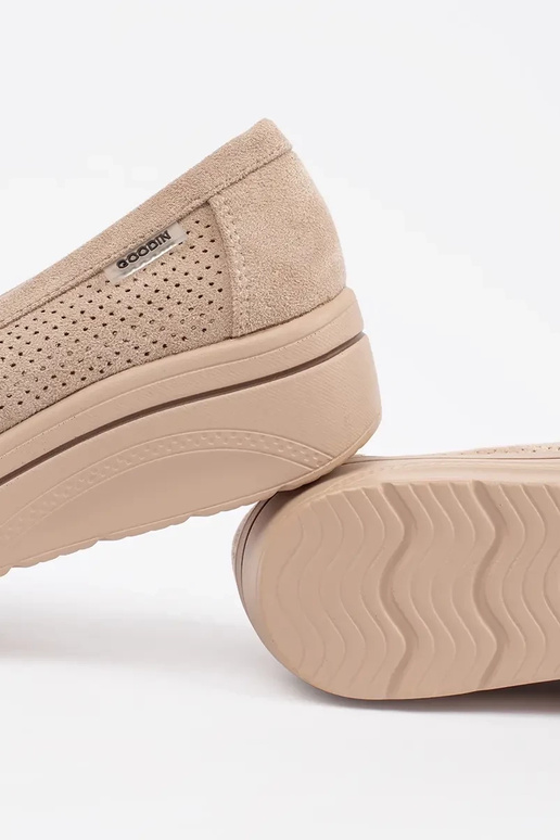 smėlio spalvos mokasinai ant storo pado