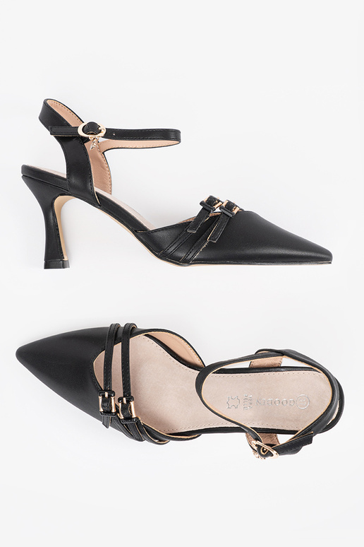 Juodos spalvos aukštakulniai