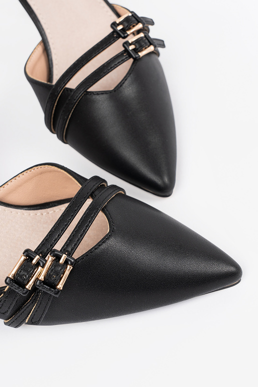 Juodos spalvos aukštakulniai