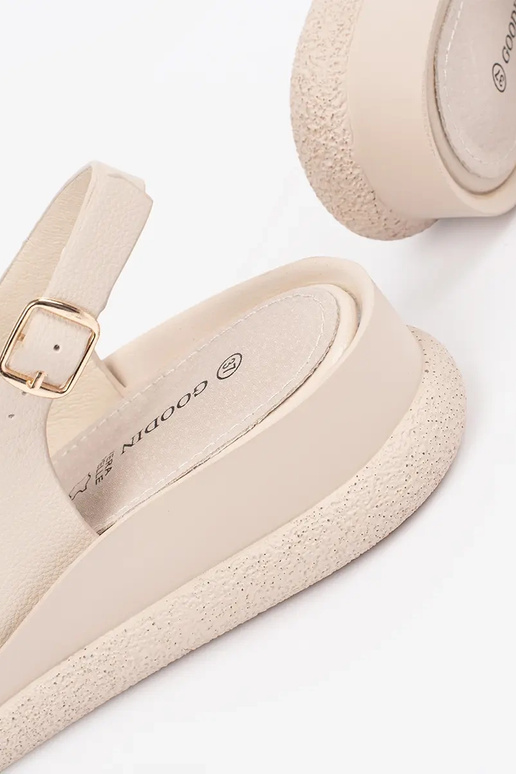 Smėlio spalvos butai sandalai su...