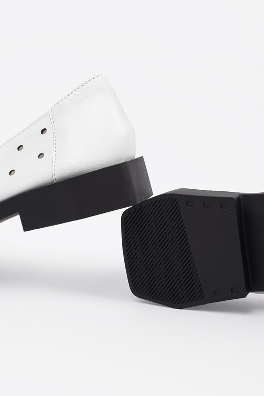 Elegantiškos basutės baltos spalvos