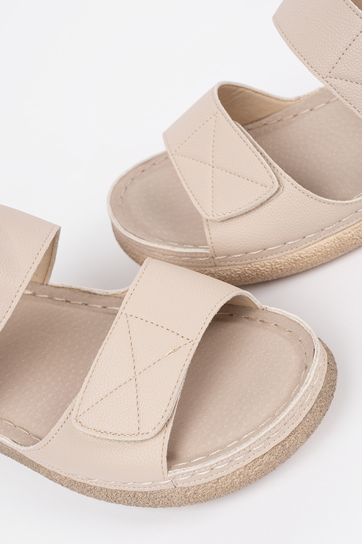 Moteriški sandalai dramblio kaulo...