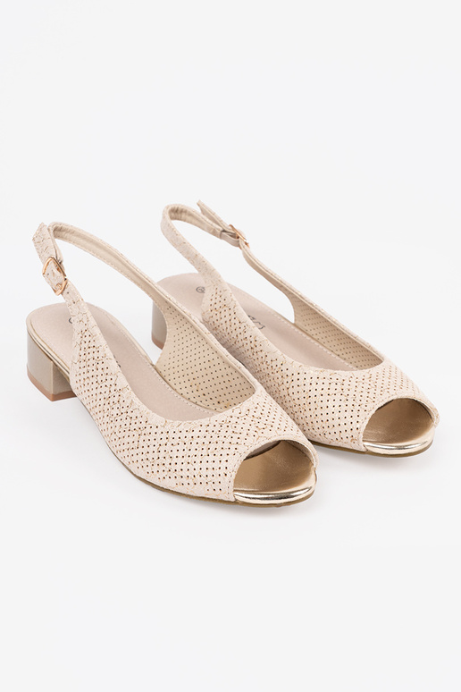 Moteriški ažūriniai sandalai ant žemo...